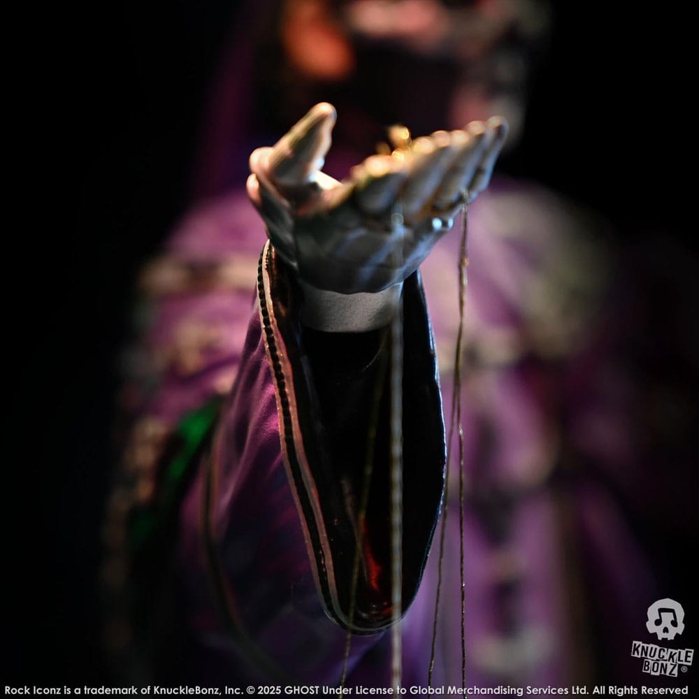 Ghost Rock Iconz Statue Papa V Perpetua Purple Robes 22 cm - Damaged packaging
