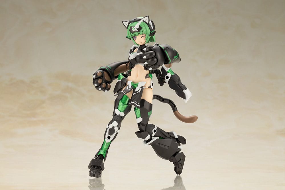 Frame Arms Girl Plastic Model Kit Magatsuki Cat Armor Ver. 16 cm