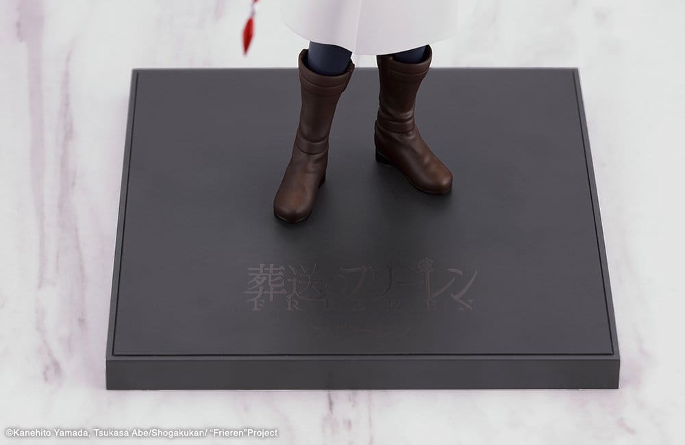 Frieren: Beyond Journey's End Oshi Works Statue Frieren 20 cm   - Damaged packaging
