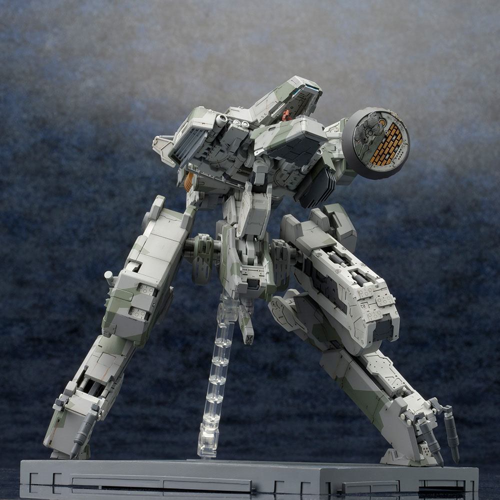 Metal Gear Solid 4 Plastic Model Kit 1/100 Metal Gear Rex MGS 4 Version 22 cm - Severely damaged packaging