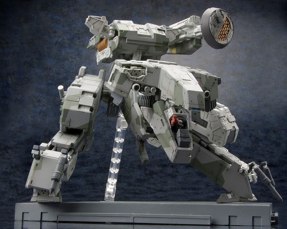 Metal Gear Solid 4 Plastic Model Kit 1/100 Metal Gear Rex MGS 4 Version 22 cm - Damaged packaging