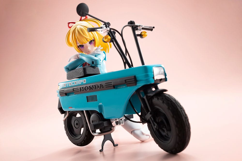 Megami Device Buster Doll Series Plastic Model Kit 1/1 Knight Alice with Honda AB12 Motocompo 15 cm