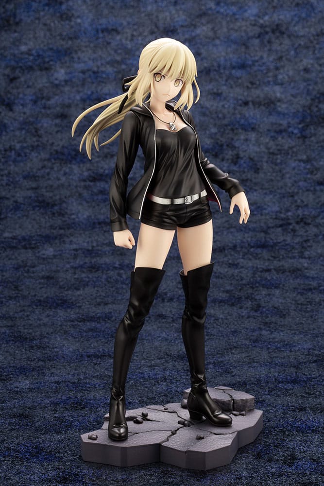 Fate/Grand Order PVC Statue 1/7 Saber/Altria Pendragon (Alter) Casual Ver. 24 cm