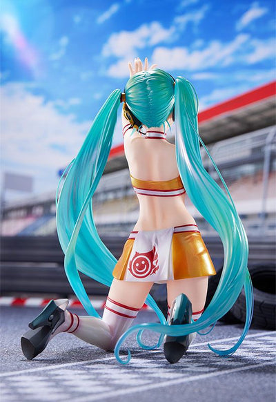 Hatsune Miku GT Project PVC Statue 1/7 Racing Miku 2010 Ver. Art by Kentaro Yabuki 18 cm