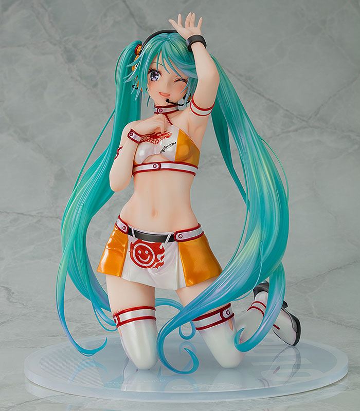 Hatsune Miku GT Project PVC Statue 1/7 Racing Miku 2010 Ver. Art by Kentaro Yabuki 18 cm