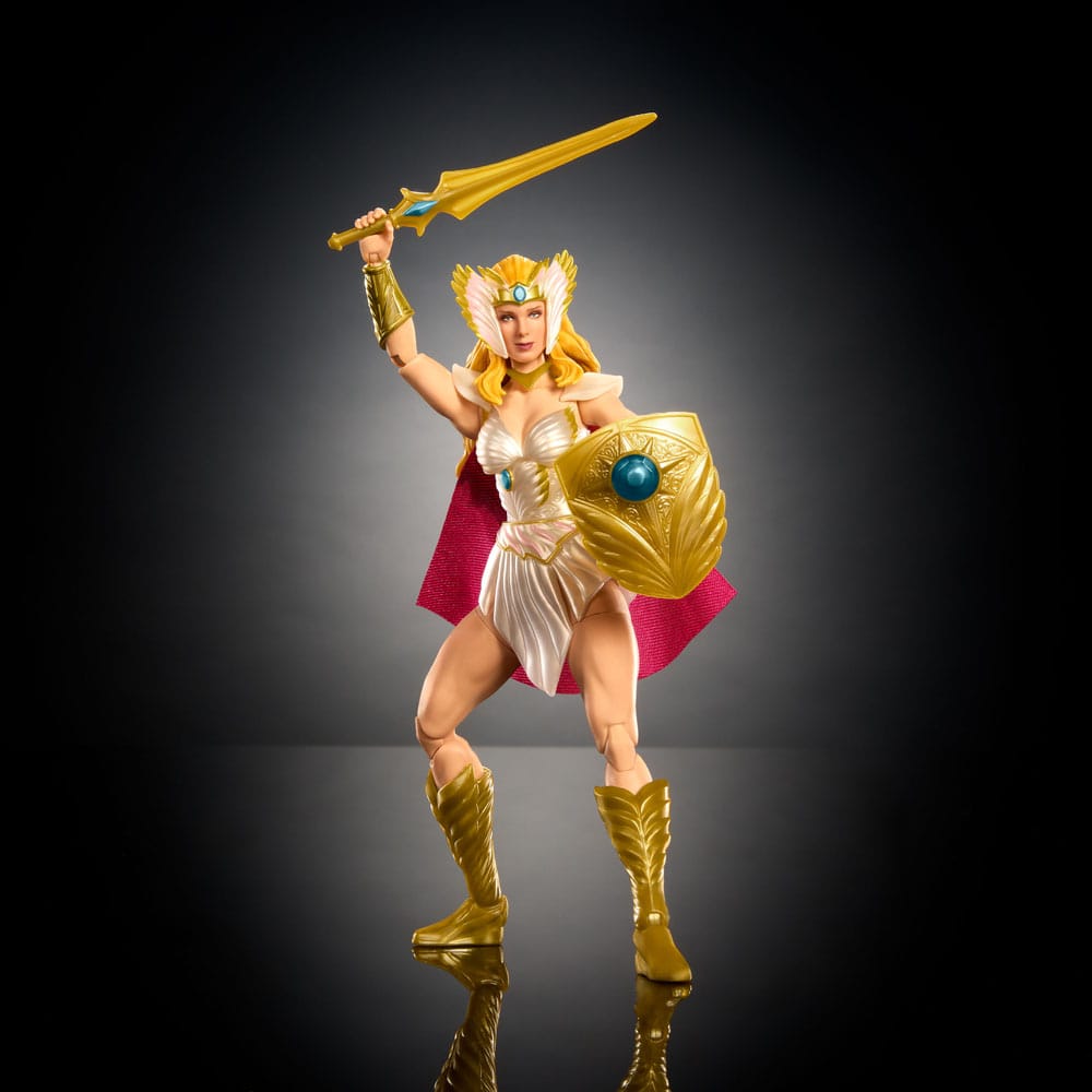 Masters of the Universe Core New Etheria Action Figure She-Ra 18 cm - Damaged packaging