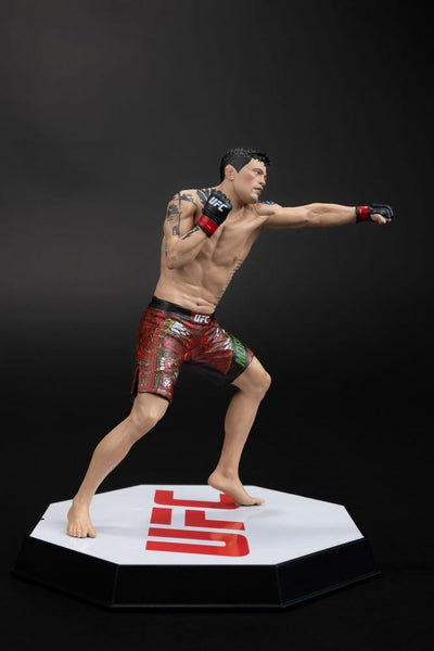 UFC Posed PVC Statue Brandon Moreno 16 cm