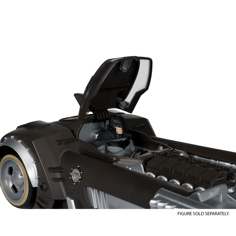 DC Multiverse Vehicle White Knight Batmobile (Gold Label) 18 cm - Damaged packaging