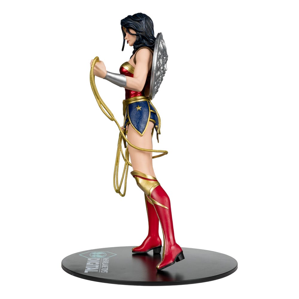 DC Direct PVC Statue 1/6 Wonder Woman by Jim Lee 30 cm