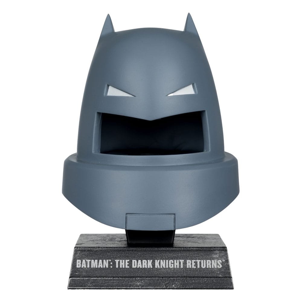 Batman DC Direct Mini Replica 1/3 Armored Batman Cowl (Dark Knight Returns) 18 cm