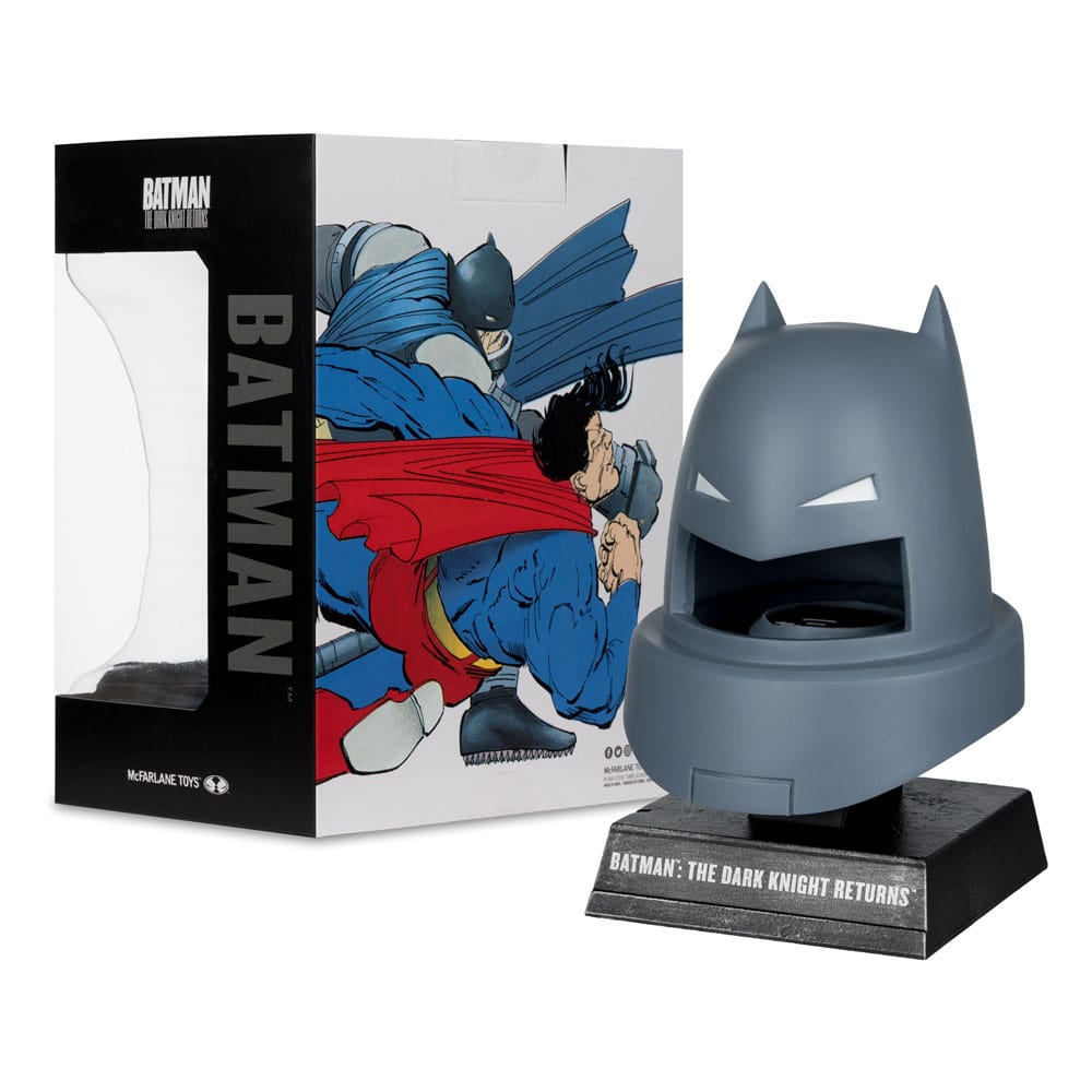 Batman DC Direct Mini Replica 1/3 Armored Batman Cowl (Dark Knight Returns) 18 cm