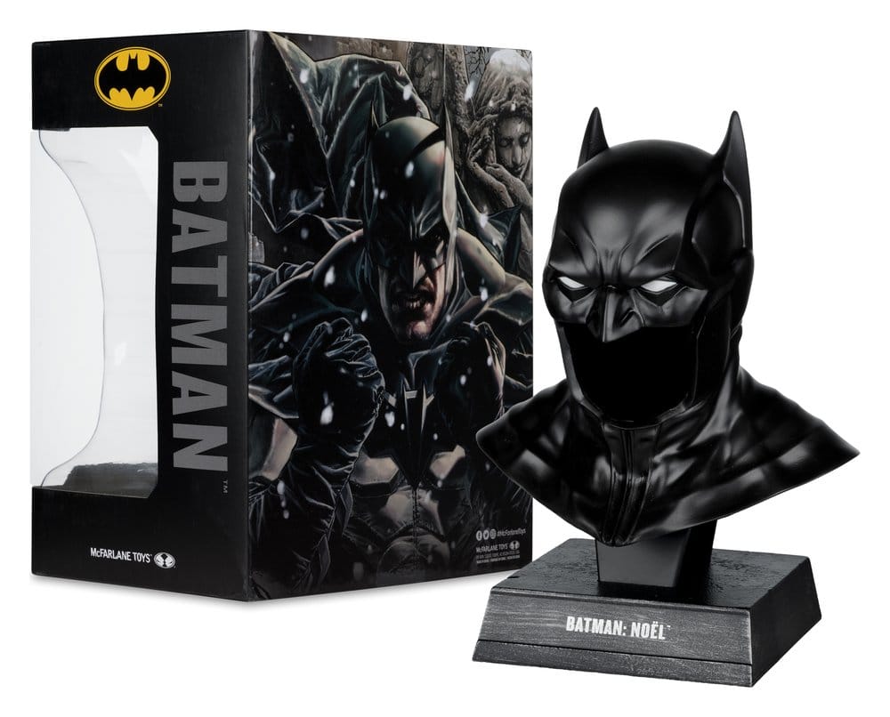 Batman DC Direct Mini-Replica 1/3 Batman Mask (Batman: Noel) 23 cm