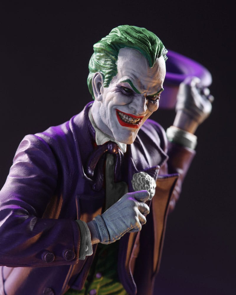 DC Direct  Statue 1/10 The Joker: Purple Craze - The Joker by Alex Ross 19 cm