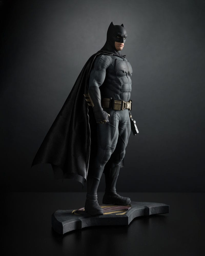 Batman v Superman: Dawn of Justice Statue 1/6 Batman 32 cm