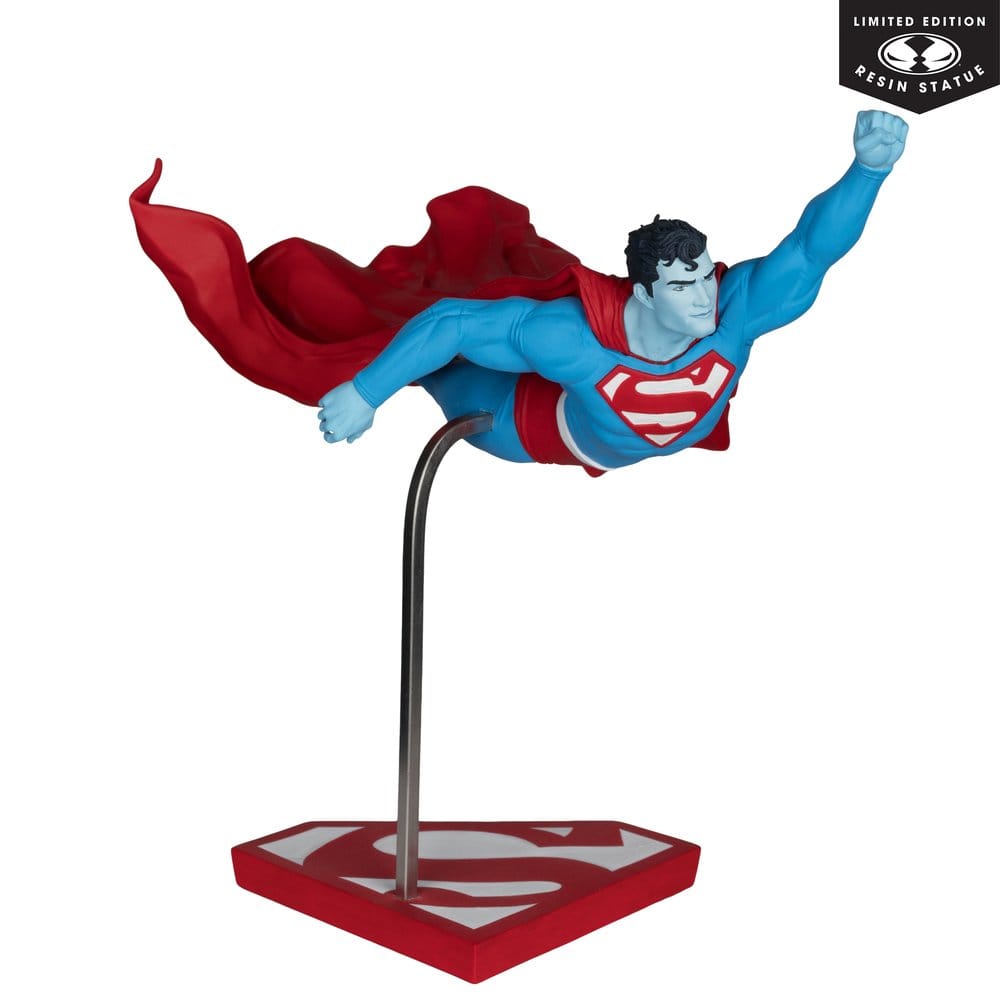 DC Direct Superman Red & Blue Statue 1/10 Superman by Lee Bermejo 26 cm