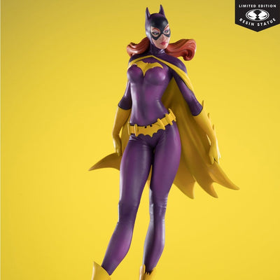 DC Cover Girls Statue 1/8 Batgirl by J. Scott Campbell 25 cm