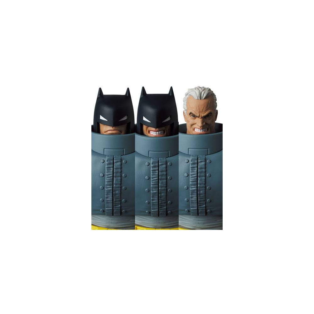 Batman MAFEX Action Figure Armored Batman (TDKR) 16 cm (re-run)