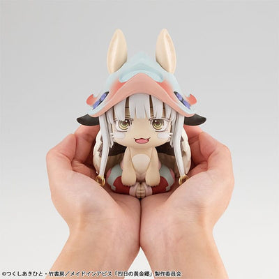 Made in Abyss: The Golden City of the Scorching Sun Look Up PVC Statue Nanachi 11 cm