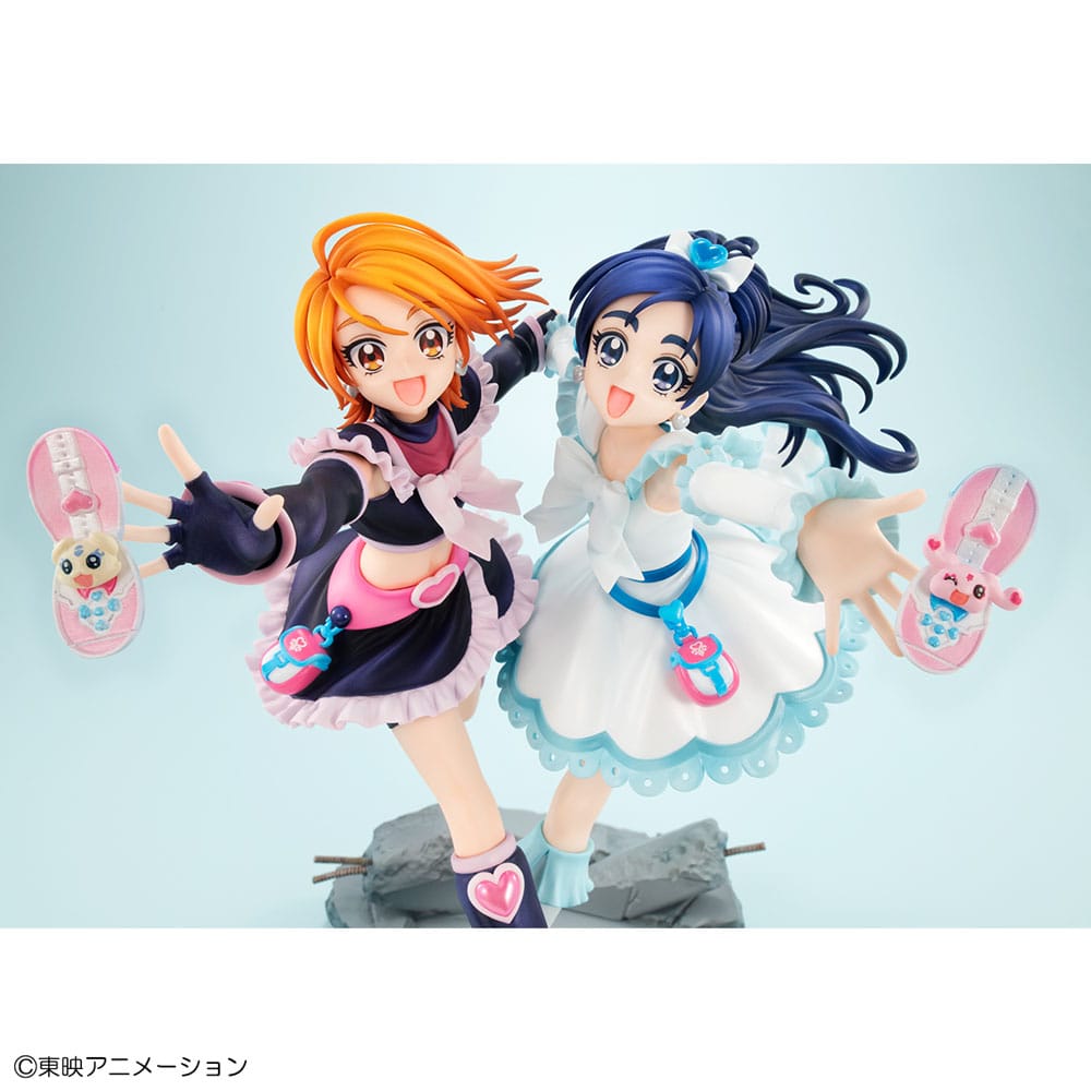 Pretty Cure Lucrea PVC Statue Cure Black & Cure White 22 cm