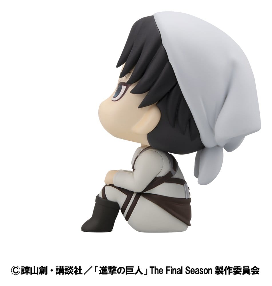 Attack on Titan Look Up PVC Statues Levi Cleaning up Ver. & Mikasa Ackerman (with gift) 11 cm