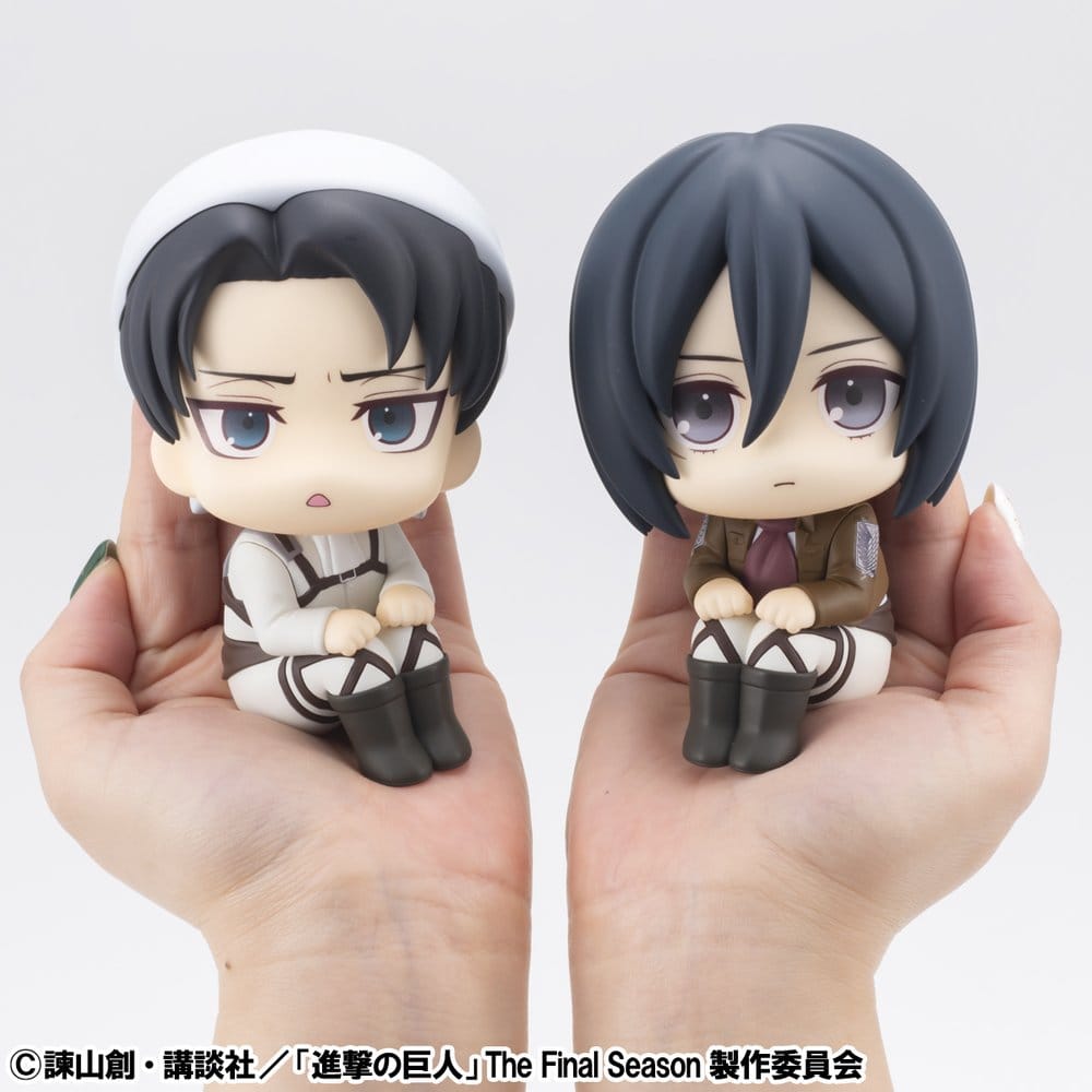 Attack on Titan Look Up PVC Statues Levi Cleaning up Ver. & Mikasa Ackerman (with gift) 11 cm