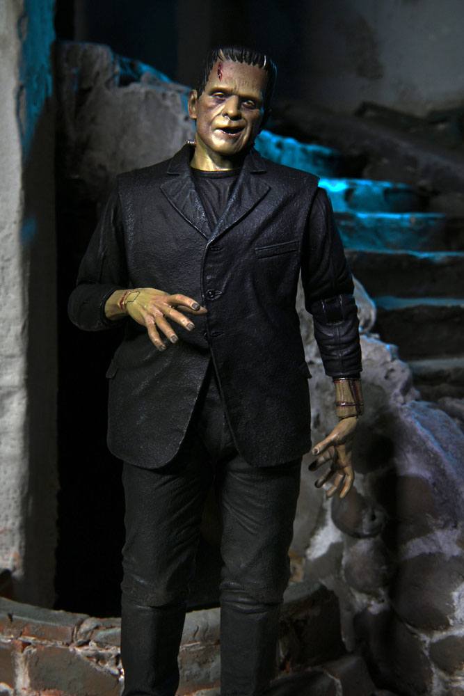 Universal Monsters Action Figure Ultimate Frankenstein's Monster (Color) 18 cm