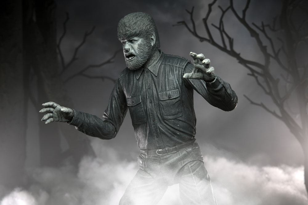 Universal Monsters Action Figure Ultimate The Wolf Man (Black & White) 18 cm