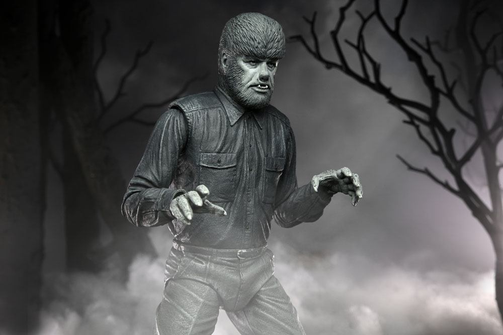 Universal Monsters Action Figure Ultimate The Wolf Man (Black & White) 18 cm