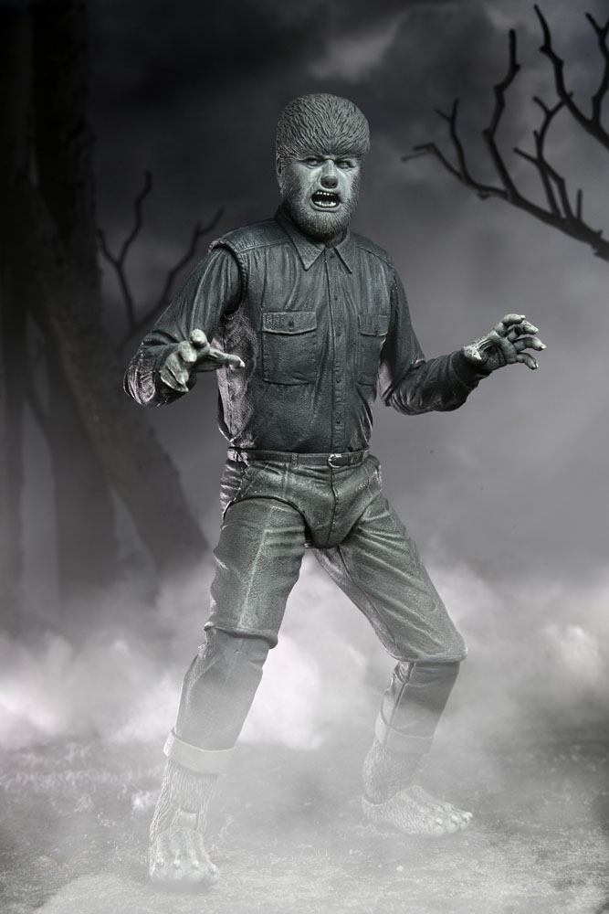 Universal Monsters Action Figure Ultimate The Wolf Man (Black & White) 18 cm