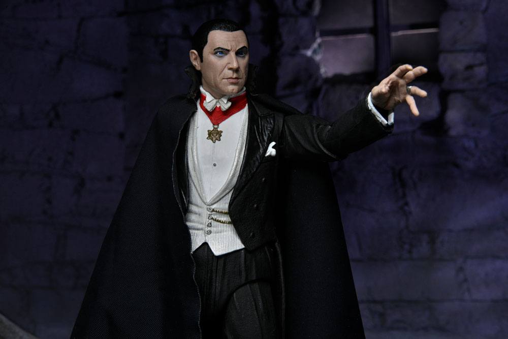 Universal Monsters Action Figure Ultimate Dracula (Transylvania) 18 cm