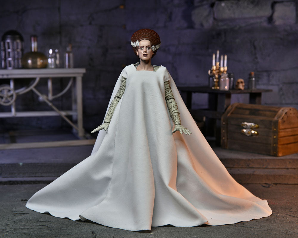 Universal Monsters Action Figure Ultimate Bride of Frankenstein (Color) 18 cm