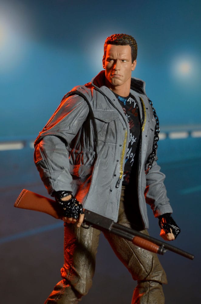 Terminator Action Figure Ultimate T-800 (Tech Noir) 18 cm