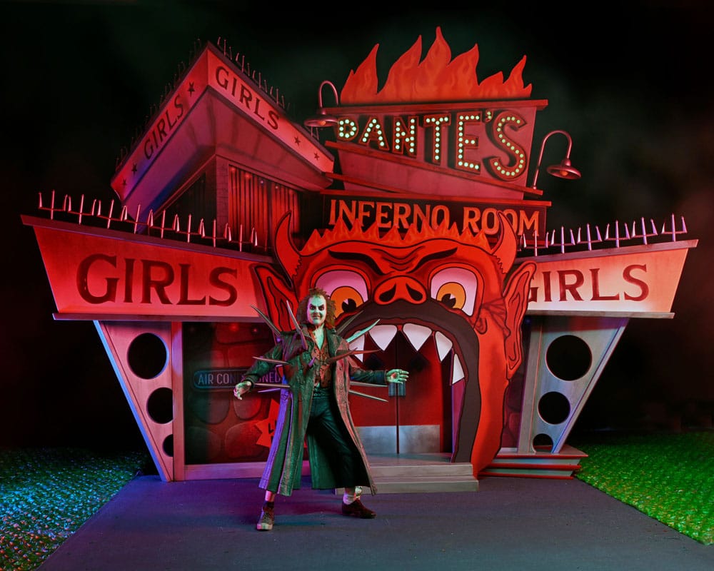 Beetlejuice (1988) Diorama Trenchcoat with Spikes Inferno Room Deluxe Set  - Damaged packaging