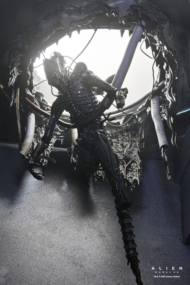 Alien: Romulus Action Figure Deluxe Suspended Lab Xenomorph XX121 18 cm - Damaged packaging