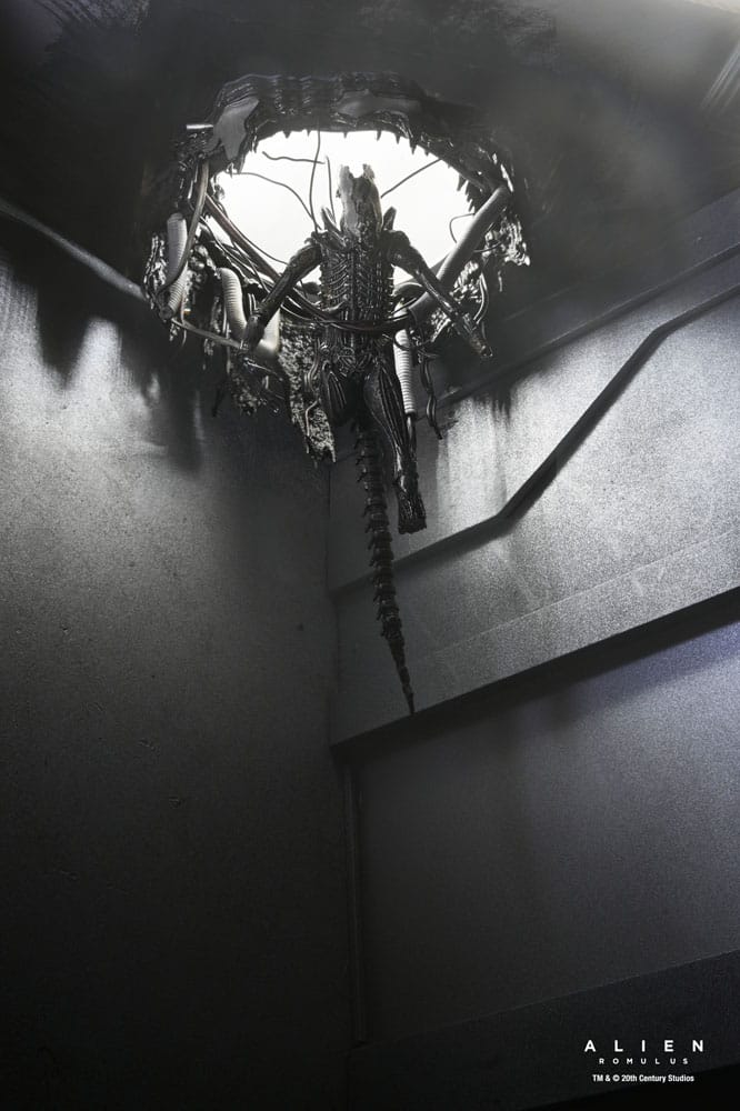 Alien: Romulus Action Figure Deluxe Suspended Lab Xenomorph XX121 18 cm - Damaged packaging