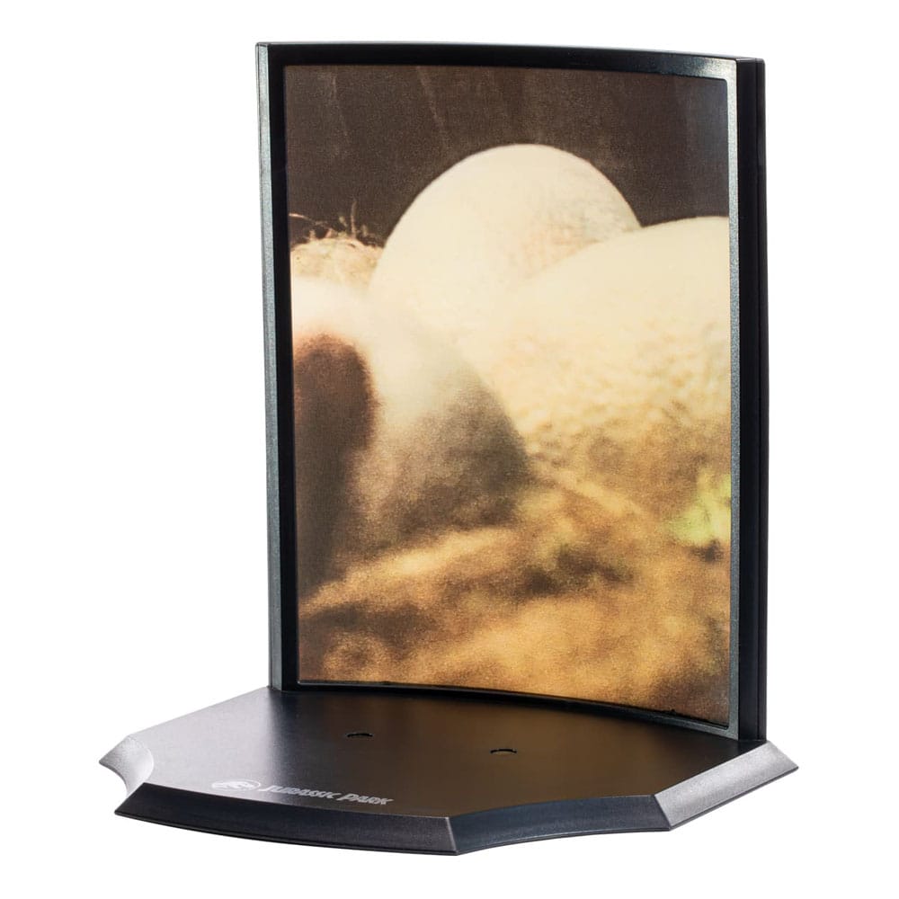 Jurassic Park Toyllectible Treasure Statue Raptor Egg Life Finds A Way 12 cm