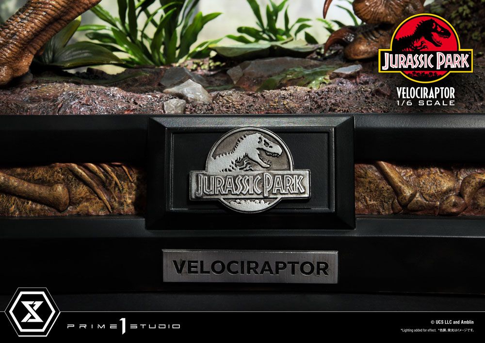 Jurassic Park Legacy Museum Collection Statue 1/6 Velociraptor Attack 38 cm