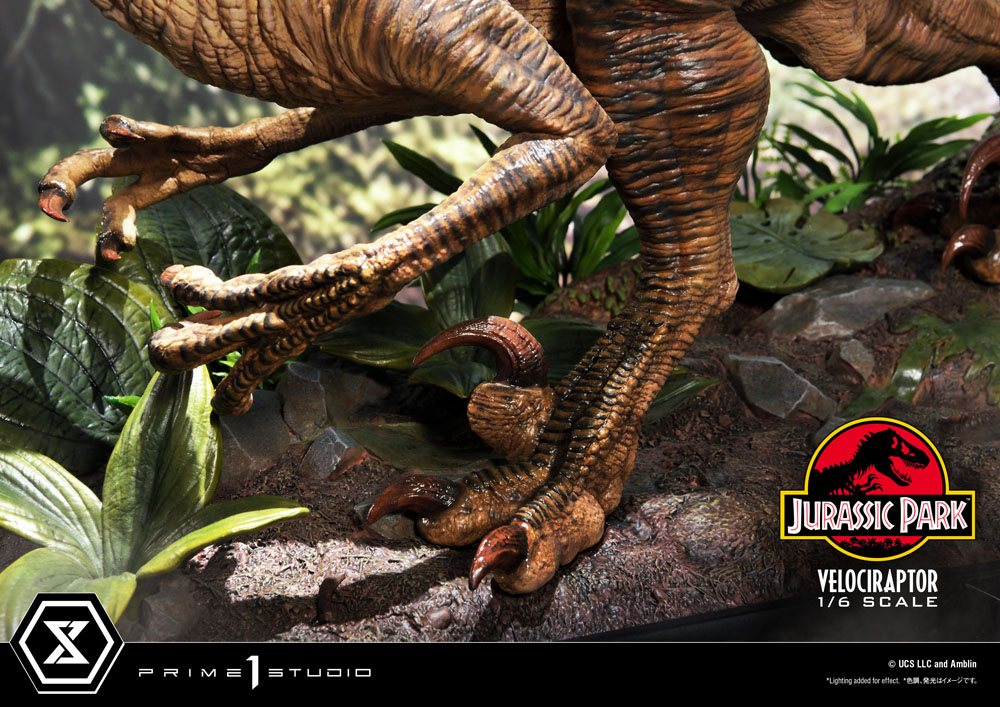 Jurassic Park Legacy Museum Collection Statue 1/6 Velociraptor Attack 38 cm