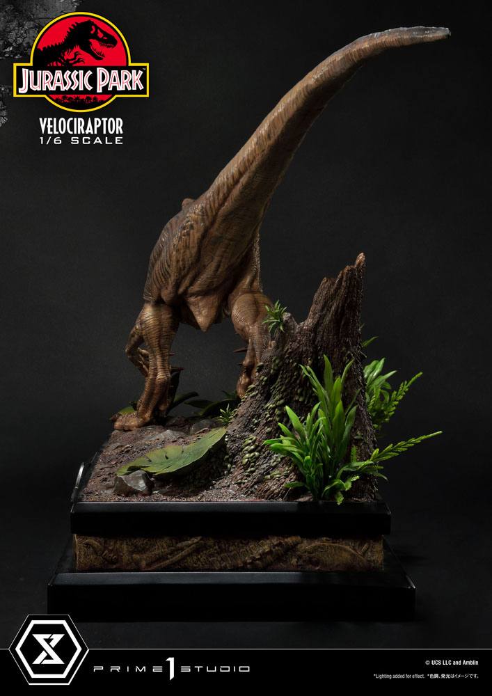 Jurassic Park Legacy Museum Collection Statue 1/6 Velociraptor Attack 38 cm