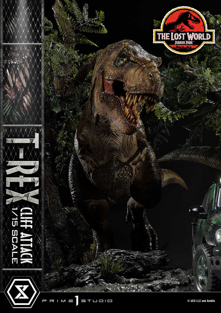 Jurassic World: The Lost World Statue 1/15 T-Rex Cliff Attack 53 cm