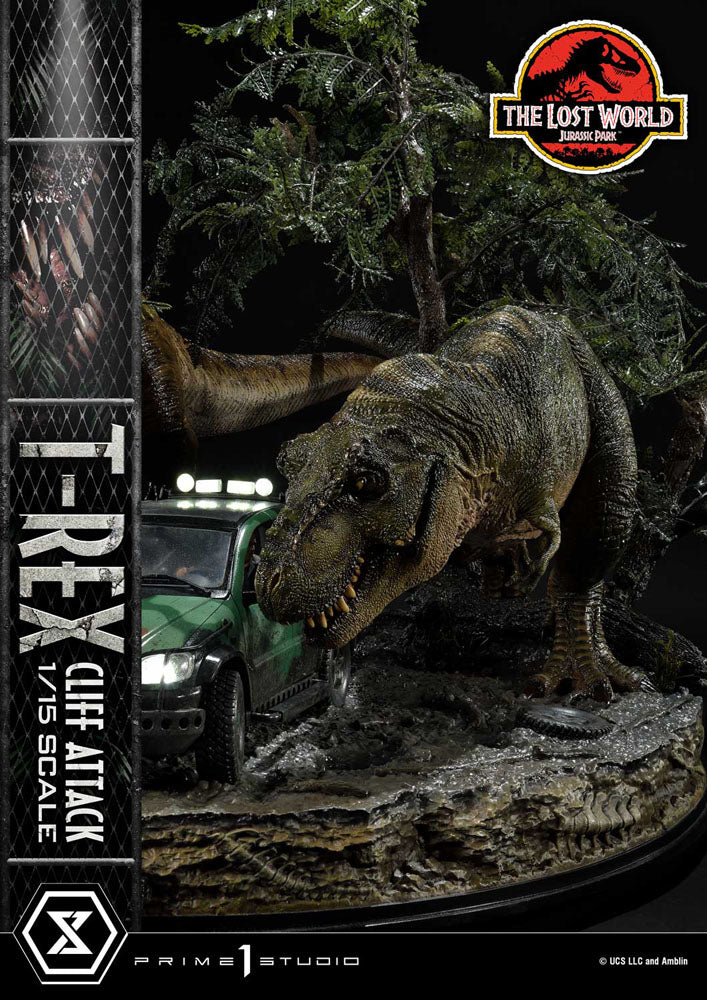 Jurassic World: The Lost World Statue 1/15 T-Rex Cliff Attack 53 cm