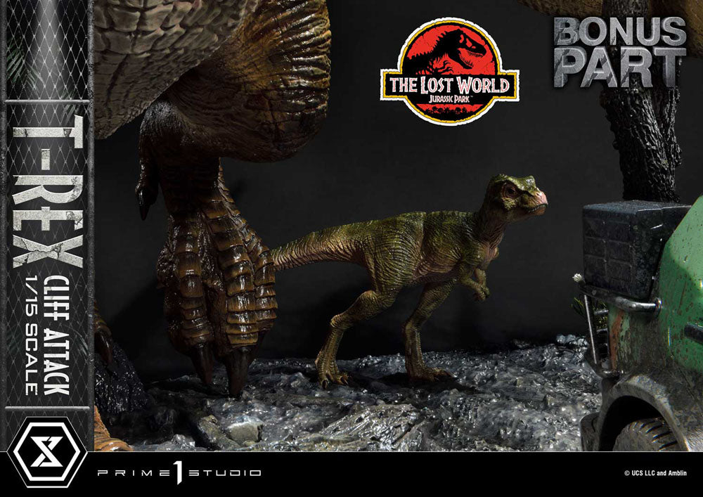 Jurassic World: The Lost World Statue 1/15 T-Rex Cliff Attack Bonus Version 53 cm