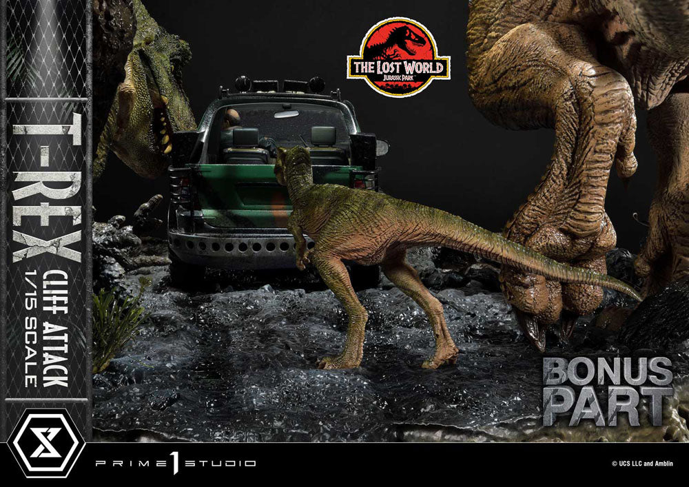 Jurassic World: The Lost World Statue 1/15 T-Rex Cliff Attack Bonus Version 53 cm