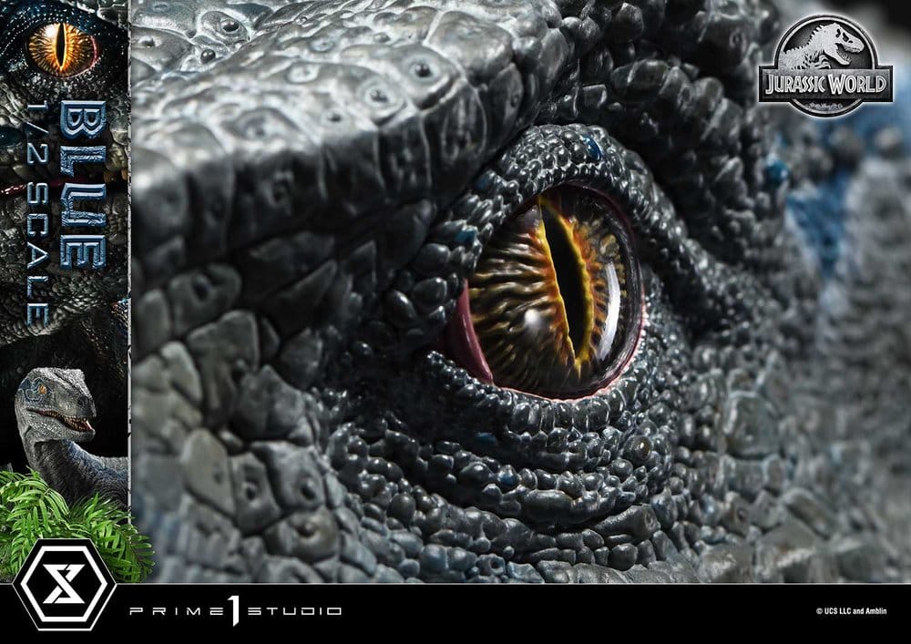 Jurassic World: Fallen Kingdom (Film) Legacy Museum Collection Statue 1/2 Blue 88 cm