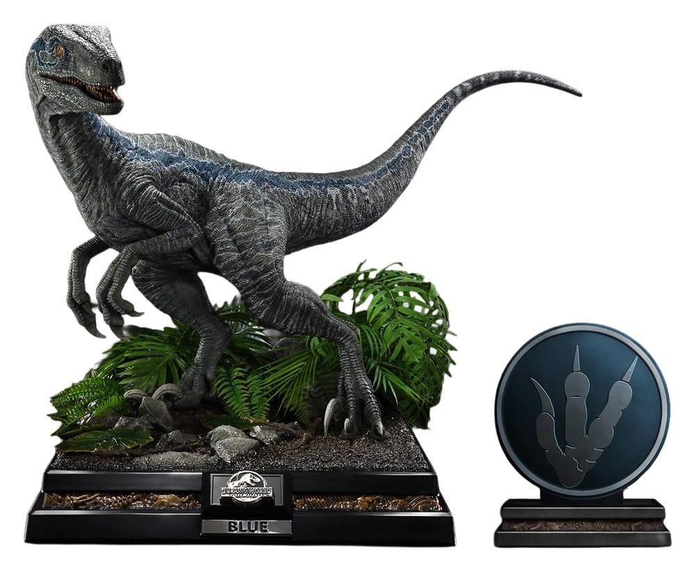 Jurassic World: Fallen Kingdom (Film) Legacy Museum Collection Statue 1/2 Blue Bonus Version 88 cm