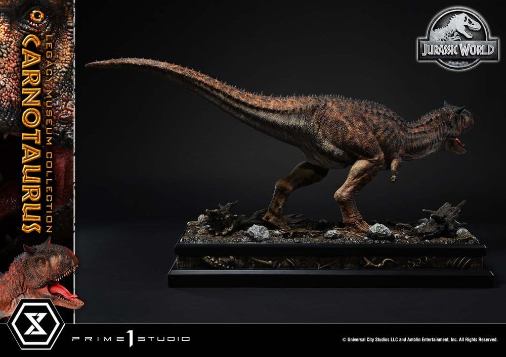 Jurassic World: Fallen Kingdom Legacy Museum Collection Statue 1/15 Carnotaurus 38 cm