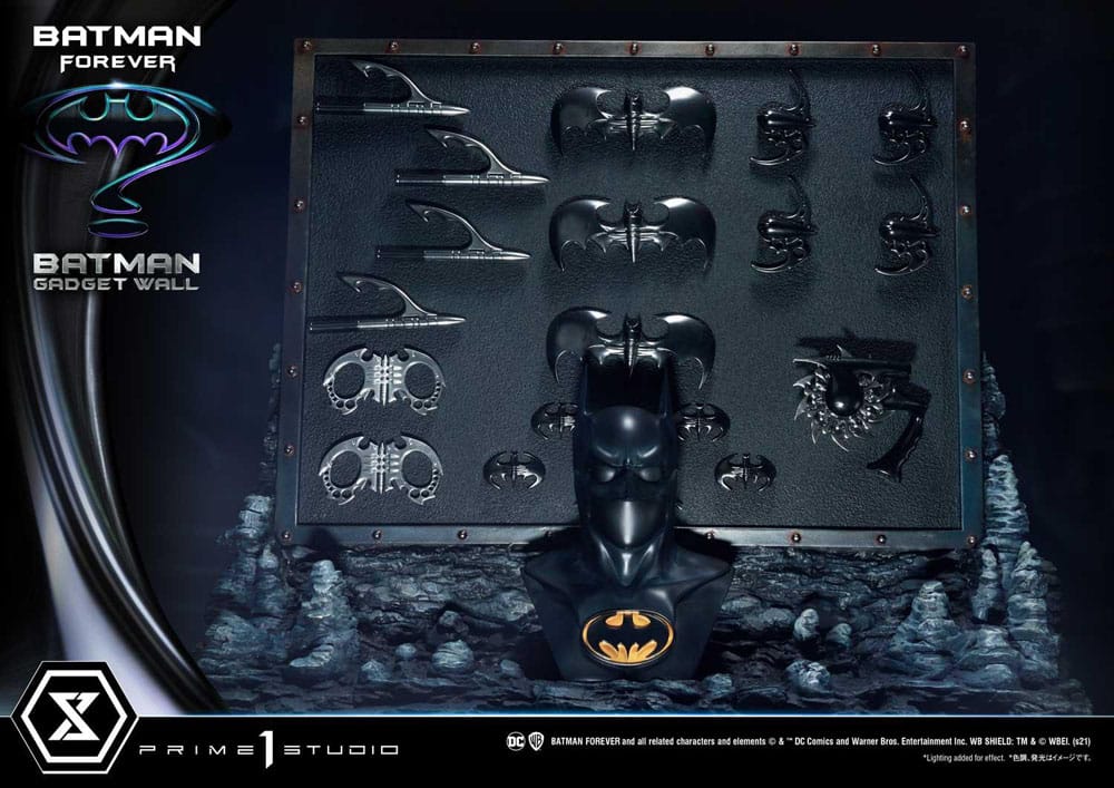 Batman Forever Museum Masterline Series Statue 1/3 Batman Gadget Wall 49 cm