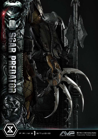 The Alien vs. Predator Museum Masterline Series Statue 1/3 Scar Predator Deluxe Bonus Version 93 cm