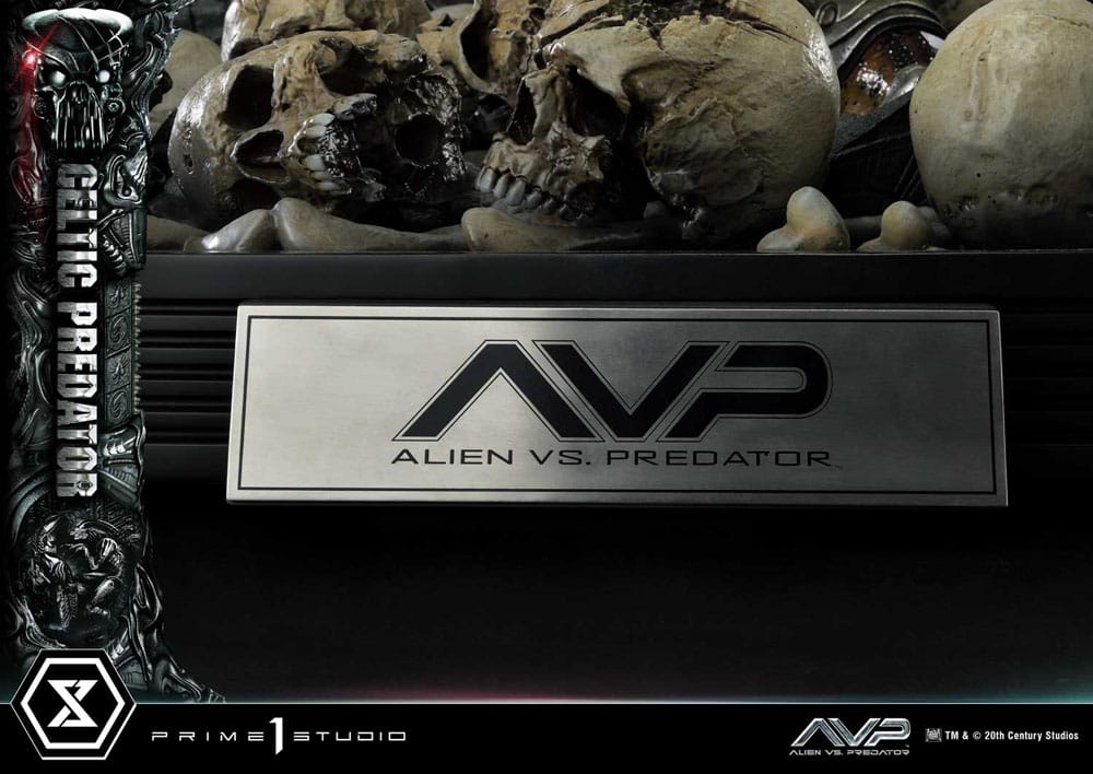 The Alien vs. Predator Museum Masterline Series Statue 1/3 Celtic Predator 95 cm