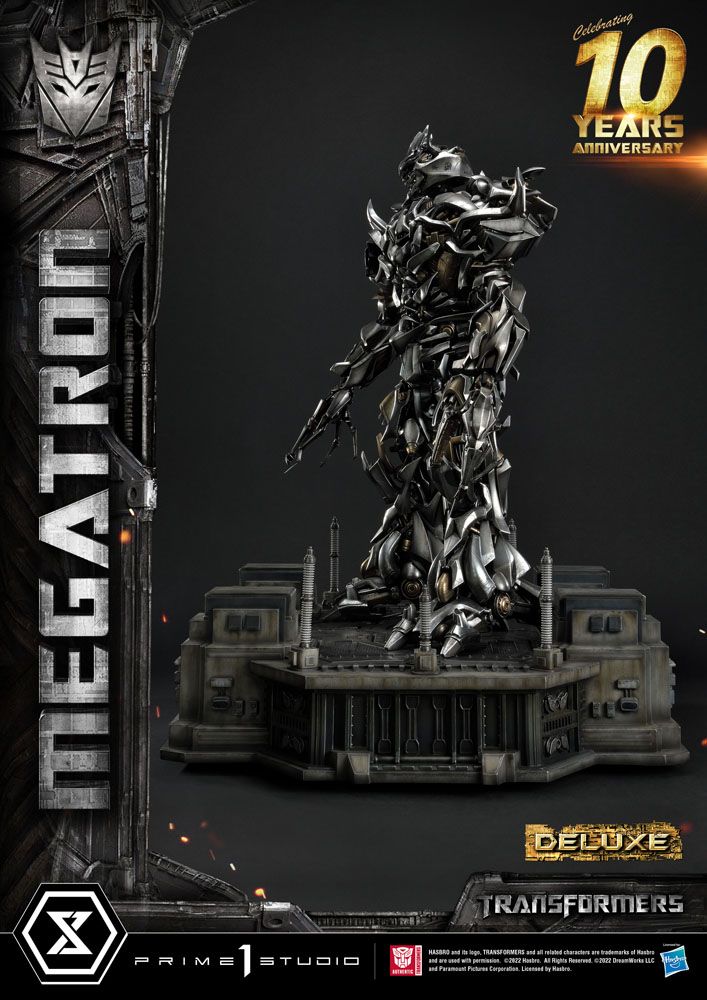 Transformers Museum Masterline Statue Megatron Deluxe Bonus Version 84 cm